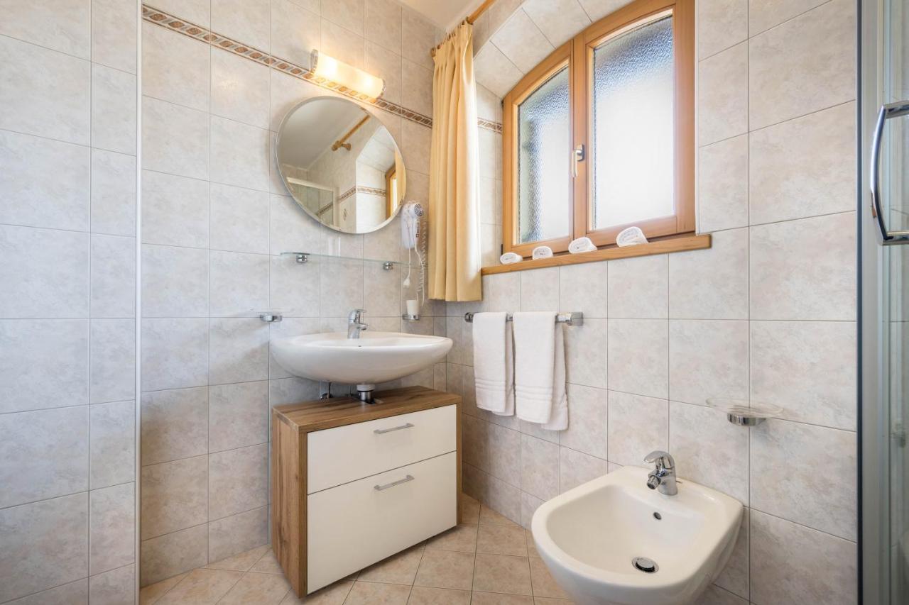 Manuel'S App Watschinger -Edelweiss Apartment Sexten Exterior photo